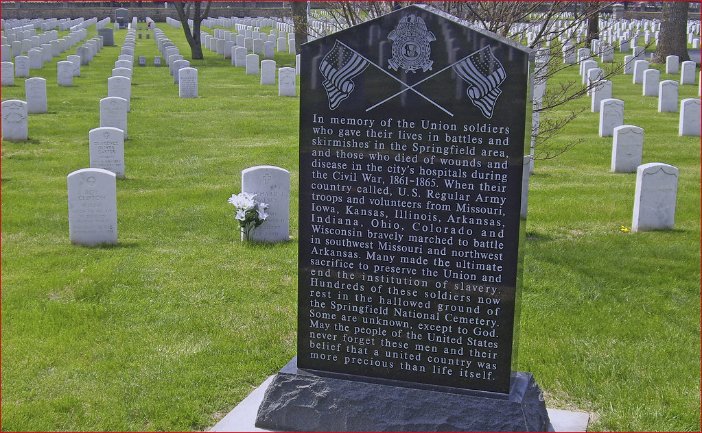 Union Plaque at the Springfield (MO) National Cemetery Flickr