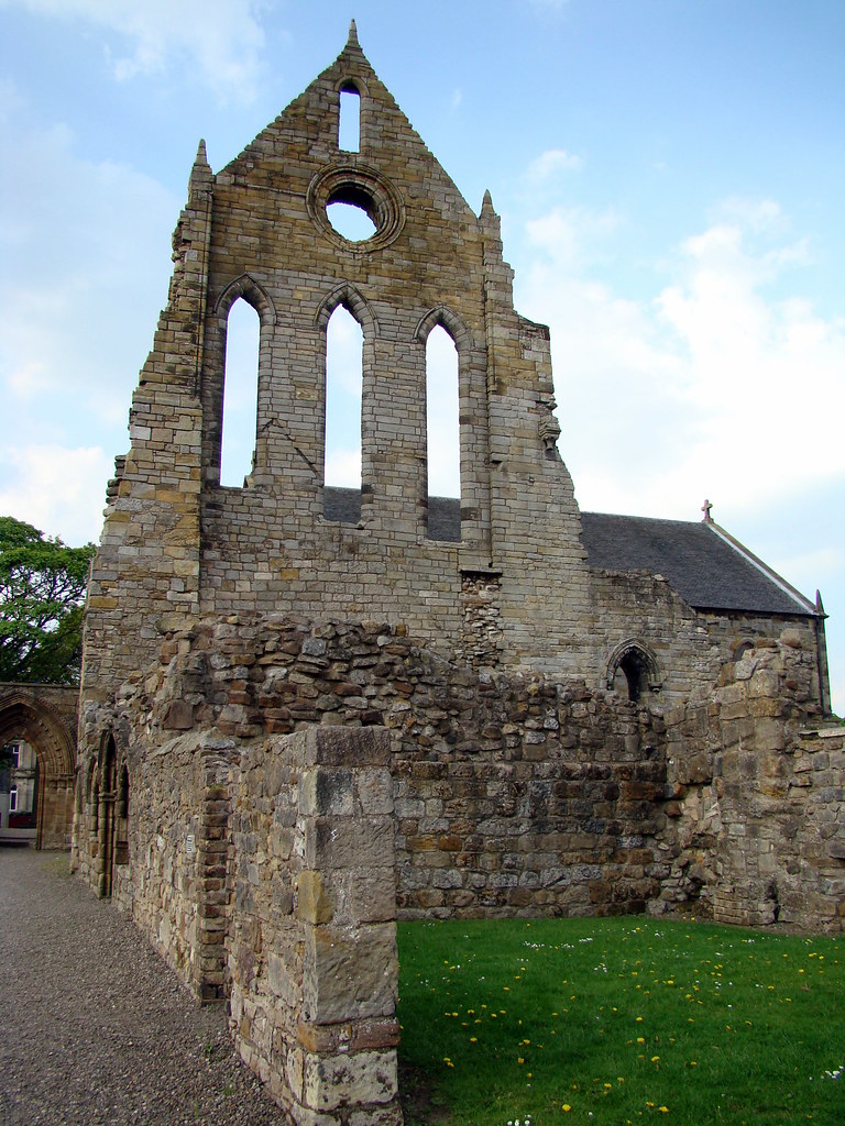 Kilwinning Abbey The ruins of Kilwinning Abbey. kpmarek Flickr
