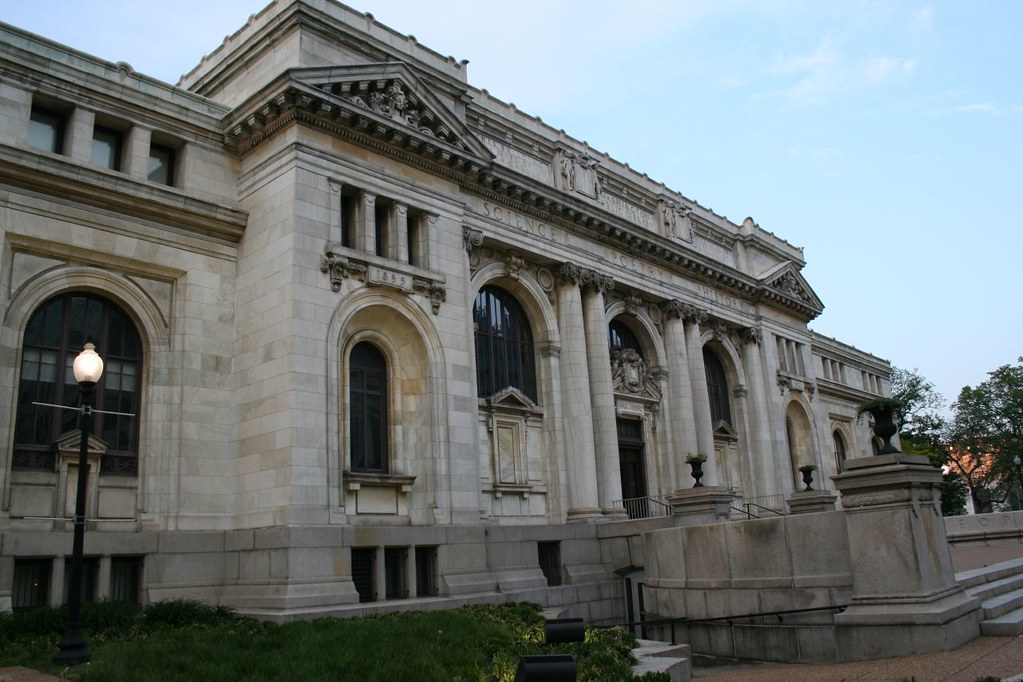 Mount Vernon Library (South façade) Eric Fidler Flickr