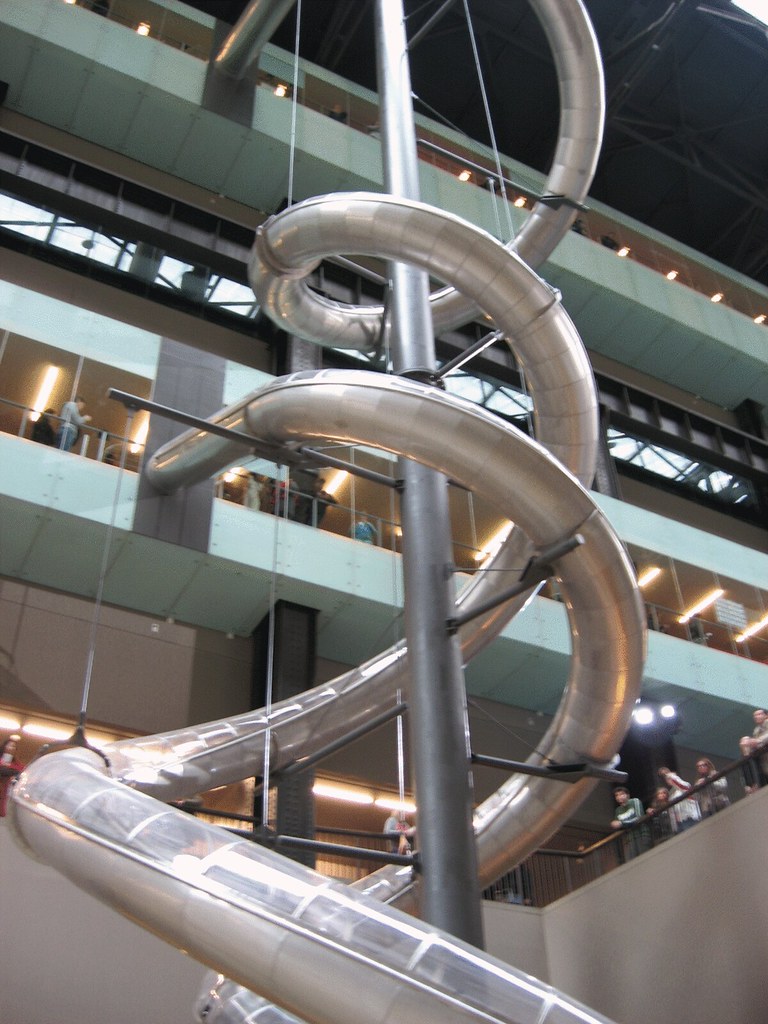 Tate Installation in the cavernous "turbine hall" of the T… Flickr