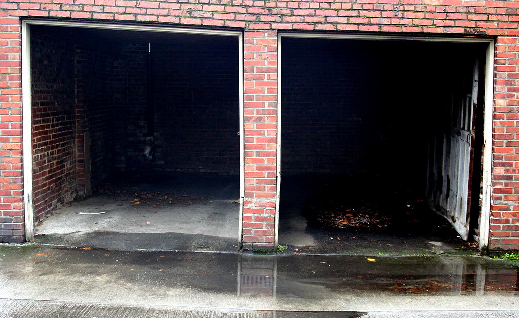 queen anne garage jonny come lately Flickr