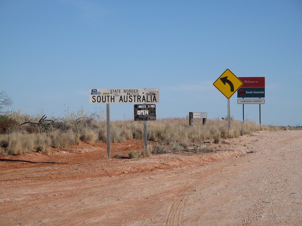 South Australia Border crossing, Cameron's Corner Ade Ewart Flickr