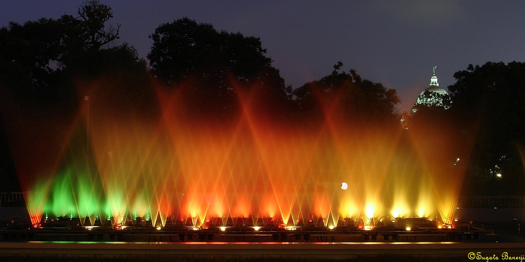 Musical Fountains in Citizens' Park, Kolkata. The Victoria… Flickr