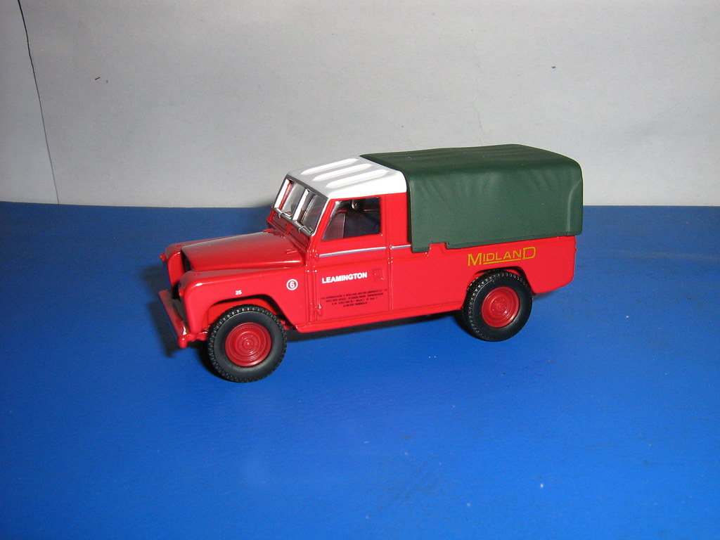 Land Rover Midland Red With Canvas Tilt VA07600 Sean Flickr