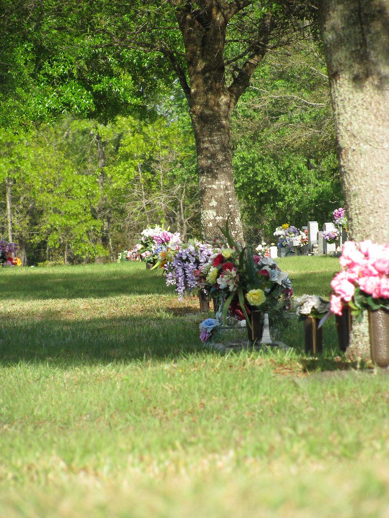 Holly Hill cemetery This was a lovely cemetery with severa… Flickr