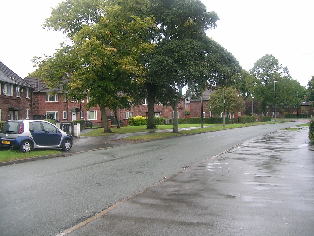 Woodhouse Lane, Wythenshawe This view is looking towards t… Flickr