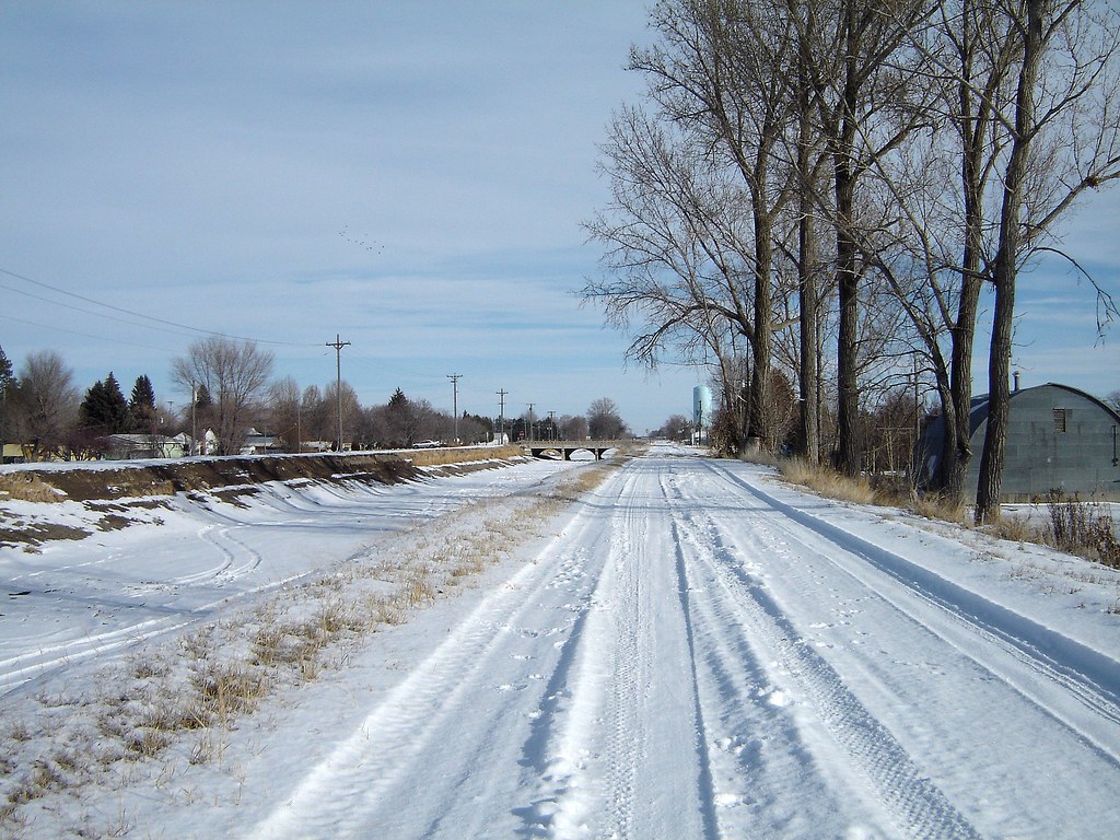 Road next to the canal Rupert, Idaho Mariusz Flickr