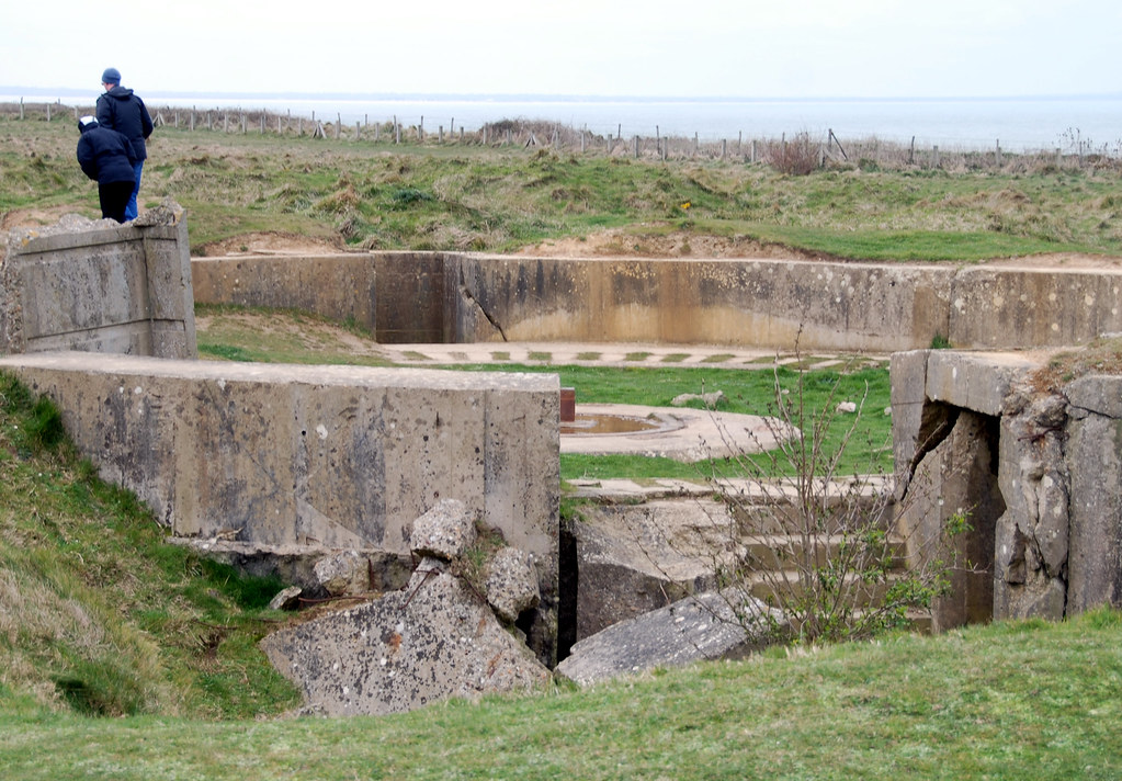 Pointe du Hoc Gun Platform High point between Utah Beach t… Flickr