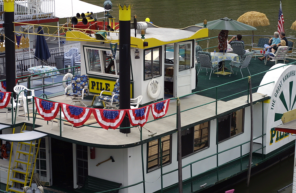 PILE INN in Charleston, West Virginia, USA. Sept 2006 Flickr