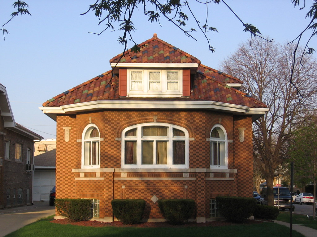 Berwyn bungalow In Chicagoland, I prefer greystones and Qu… Flickr