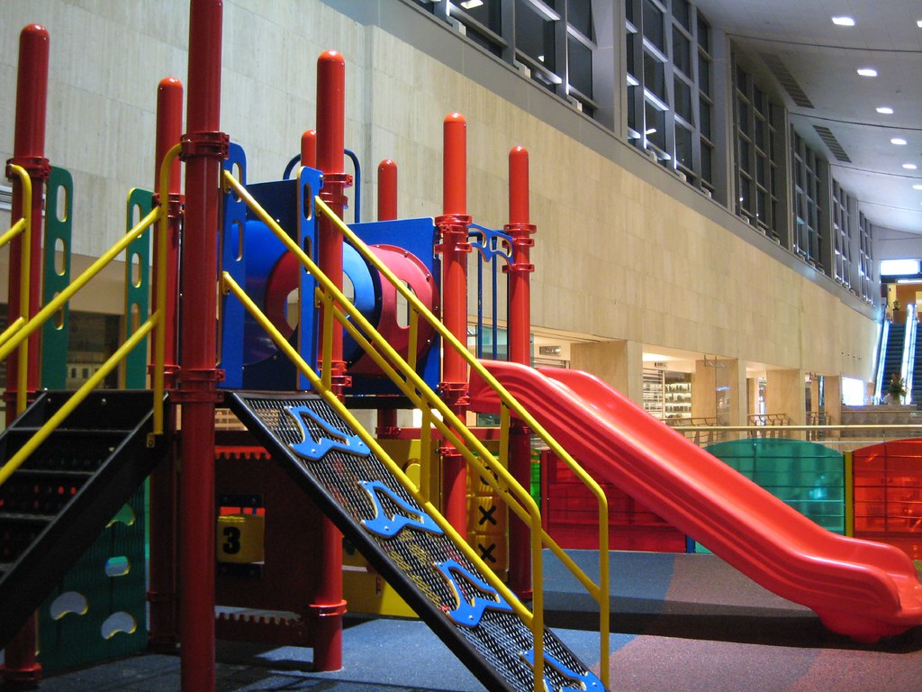 Quiet playground A quiet indoor playground on the 5th floo… Flickr