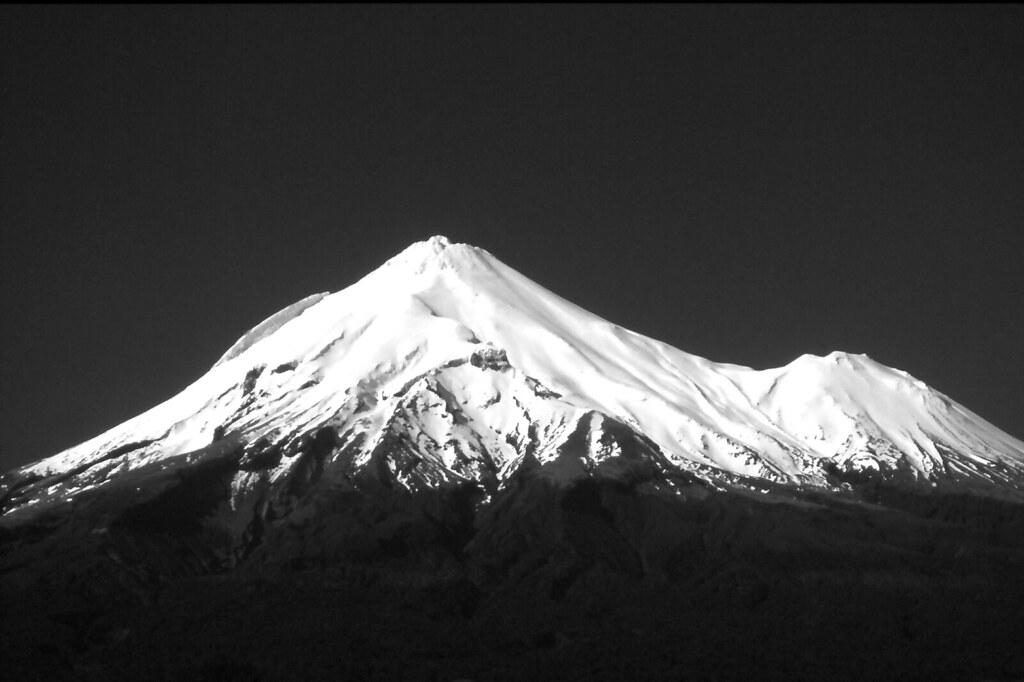 Mount Taranaki Taranaki, New Zealand Andrew Ross Flickr
