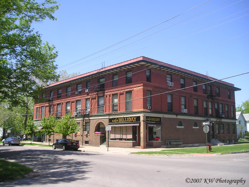Devon Apartments Devon Apartments at 800808 W. 12th St. B… Flickr