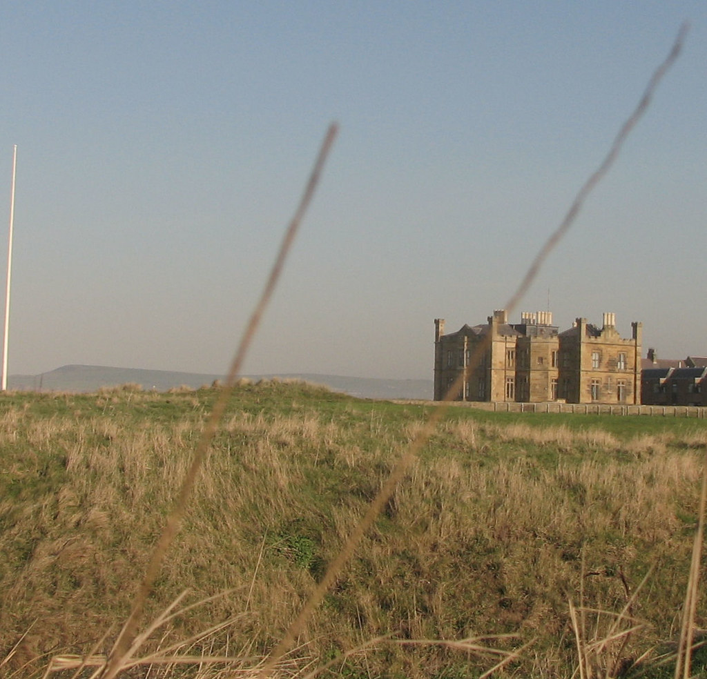 Cliff House at Marske Beach Joe Anderson Flickr