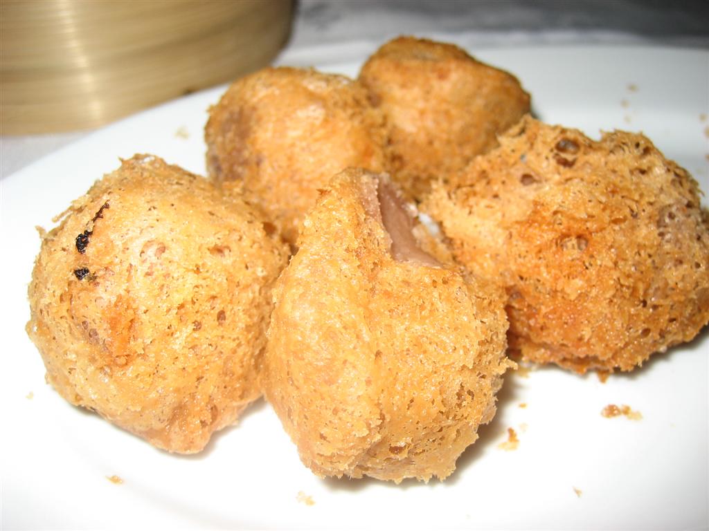 Fried Yam ball. Crunchy and fragrant. Lynac Flickr