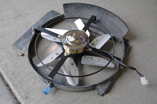 Permacool 19114 electric fan on jeep cherokee fan shroud Flickr