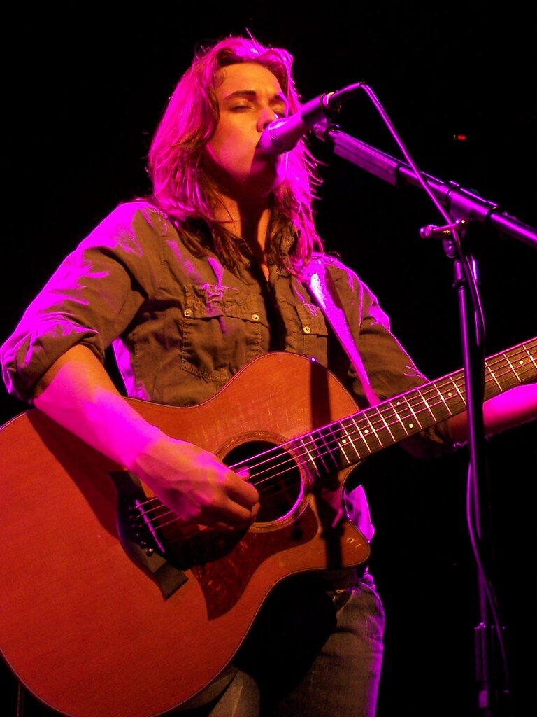 Brandi Carlile Brandi Carlile singing "Hallelujah" The M… Flickr