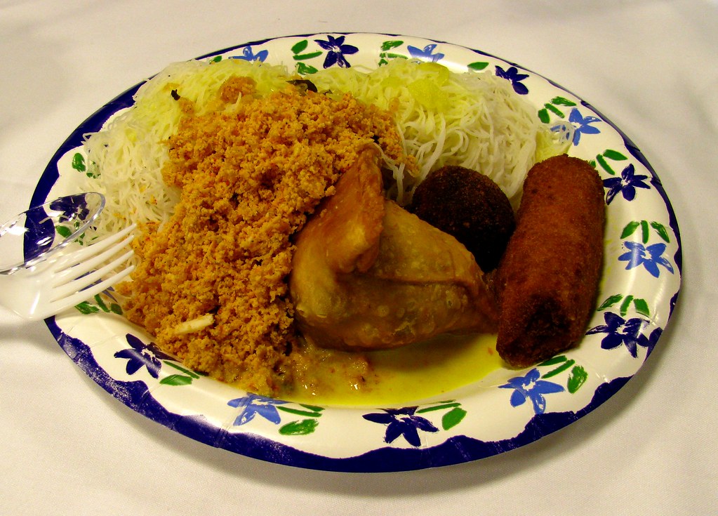 sri lanka food in usa the white stuff is "string hoppers",… Flickr