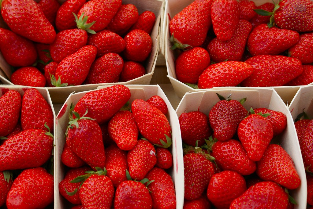 Fraises Marché Rue de la Convention Paris 15e Arrondisse… Flickr