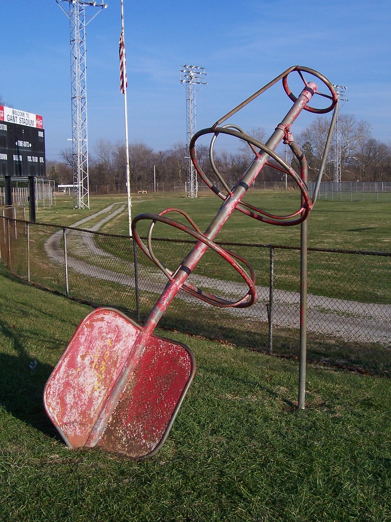 OH Zanesville Playground 2 Old playground in Zanesville,… Flickr