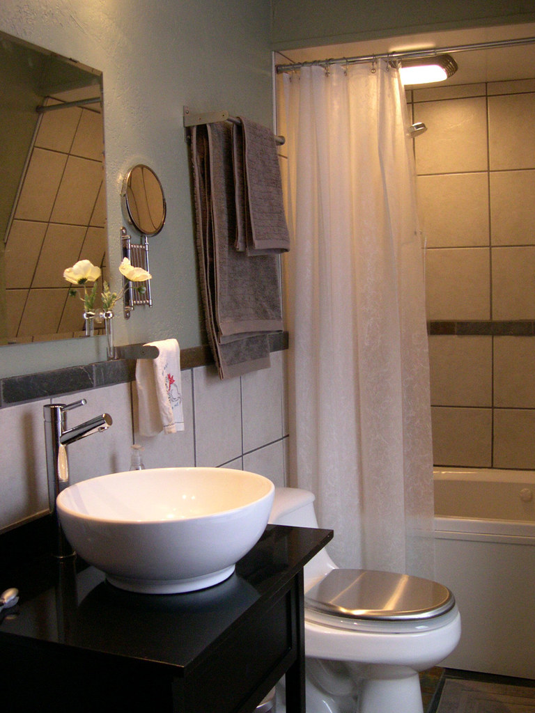 finished bathroom still need to do some "finishing touches… Flickr