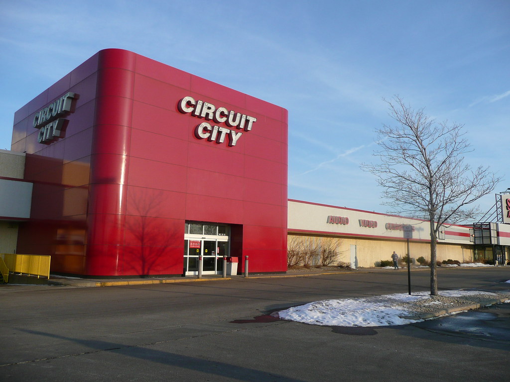 Circuit City Roseville MN Winter just about to round into … Flickr