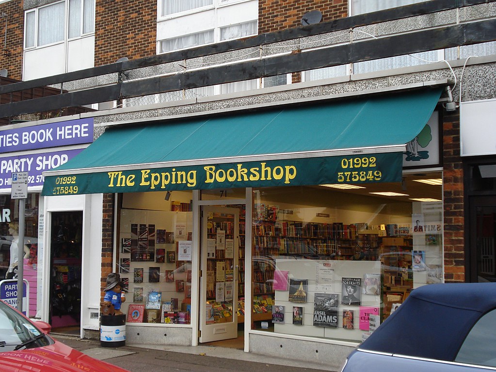 Epping London CM16 Small independent on… Flickr