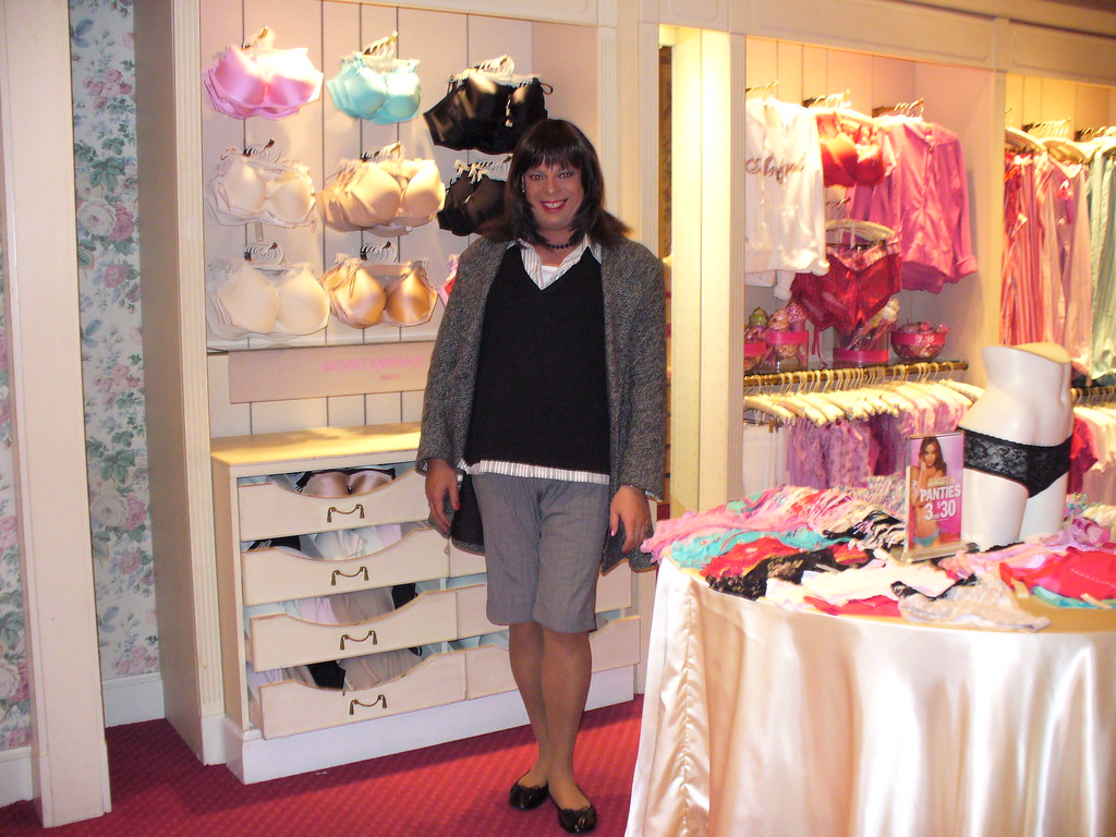 Bra Bar I just love this store, a real treat for your eyes… Flickr