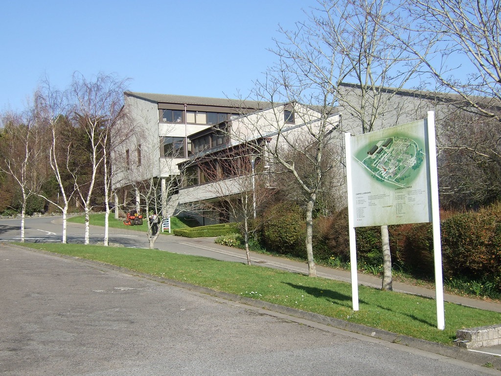 DIS building, Llanbadarn campus Tracey Flickr
