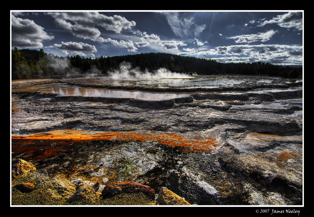 Alien Landscape Layered runoff pools surround the Great Fo… Flickr