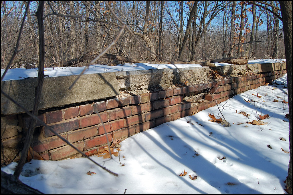 What's at the Top of Split Rock? Found this interesting br… Flickr