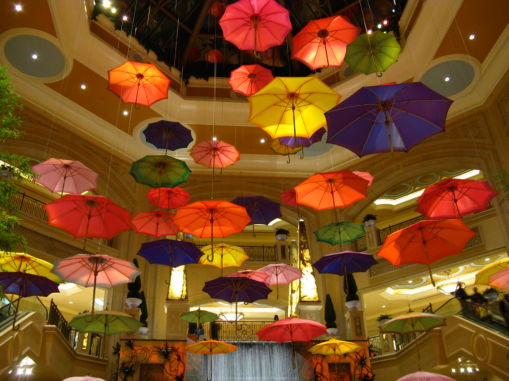 Atrium in the Palazzo Las Vegas Umbrellas hang throughout … Flickr