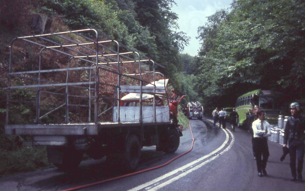 Crash on Henley Hill July 1967 In the days when Southdow… Flickr