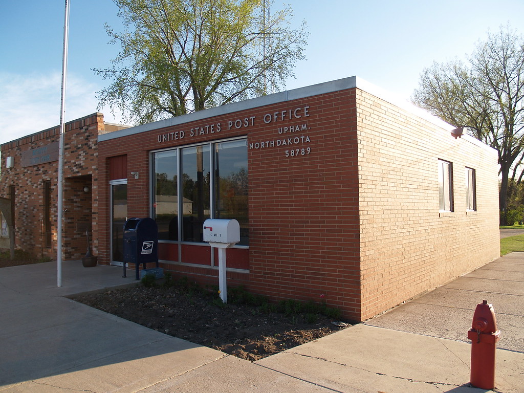 Upham, North Dakota Andrew Filer Flickr