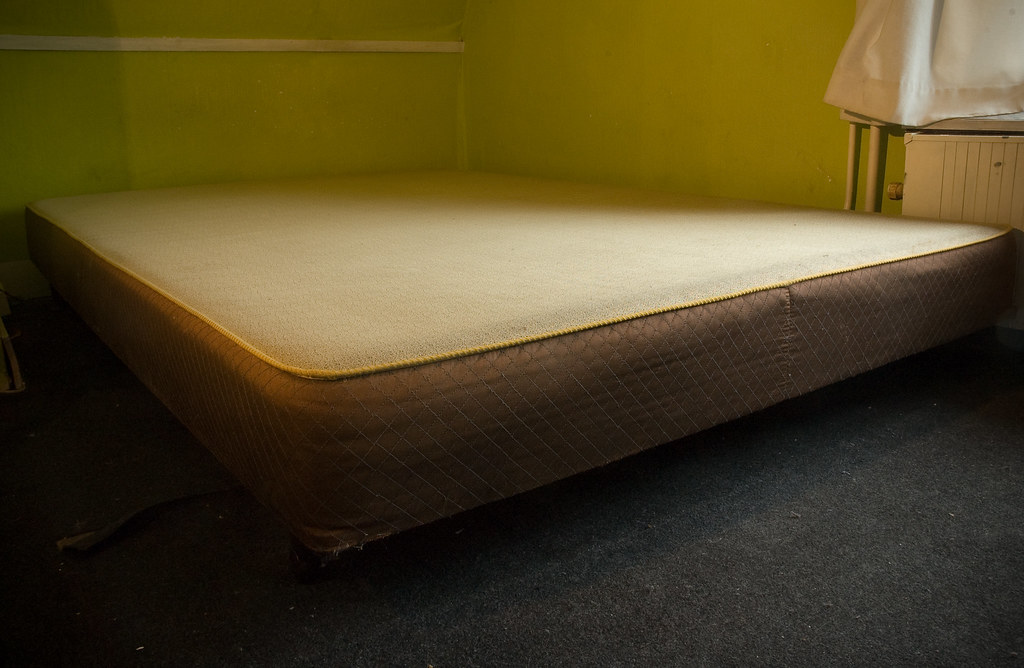 Bed A beautiful bed for sale. Eelke Flickr