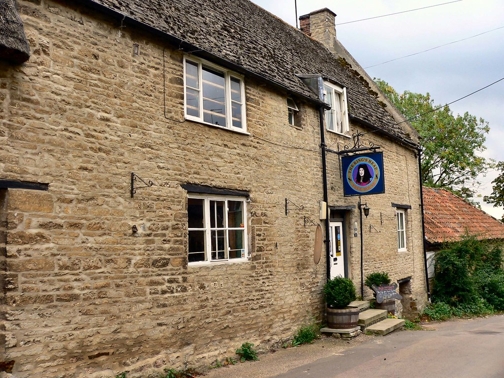 Wadenhoe, Kings Head Dayoff171 Flickr