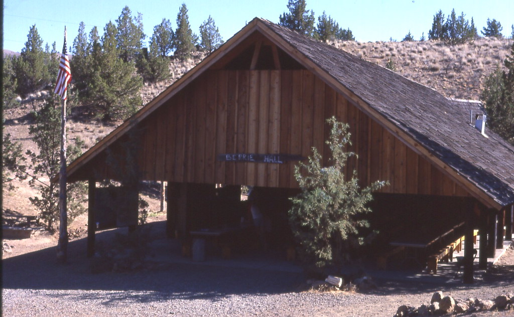 Dining hall, Camp Hancock, Clarno Basin, Oregon (USA) Flickr