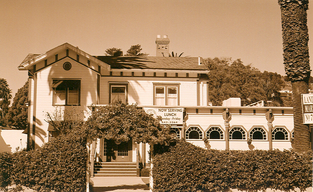 Santa Clara House Known to be haunted, I've been here many… Flickr