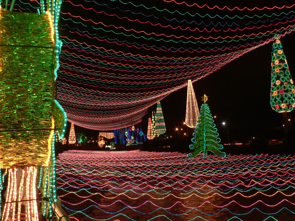 River of lights Christmas in Medellin Colombia Augusto Serna Flickr