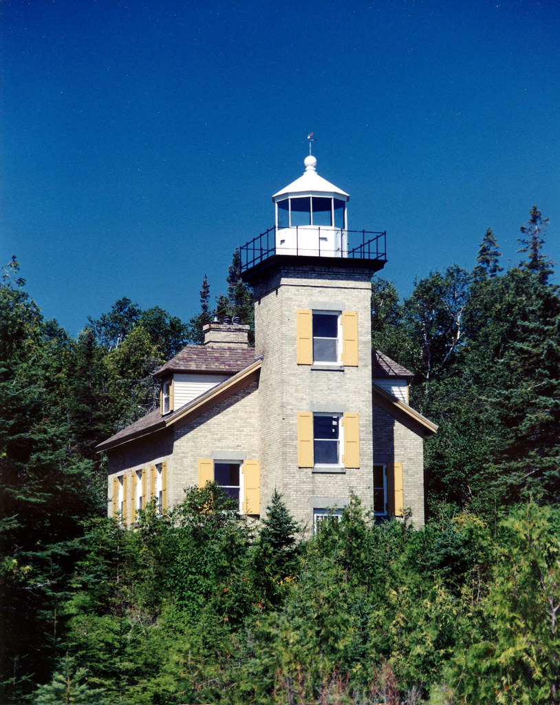 Bois Blanc Island Lighthouse This private residence should… Flickr