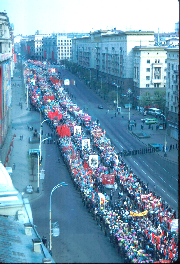 May Day Parade Moscow 1989 This is the line of marchers as… Flickr