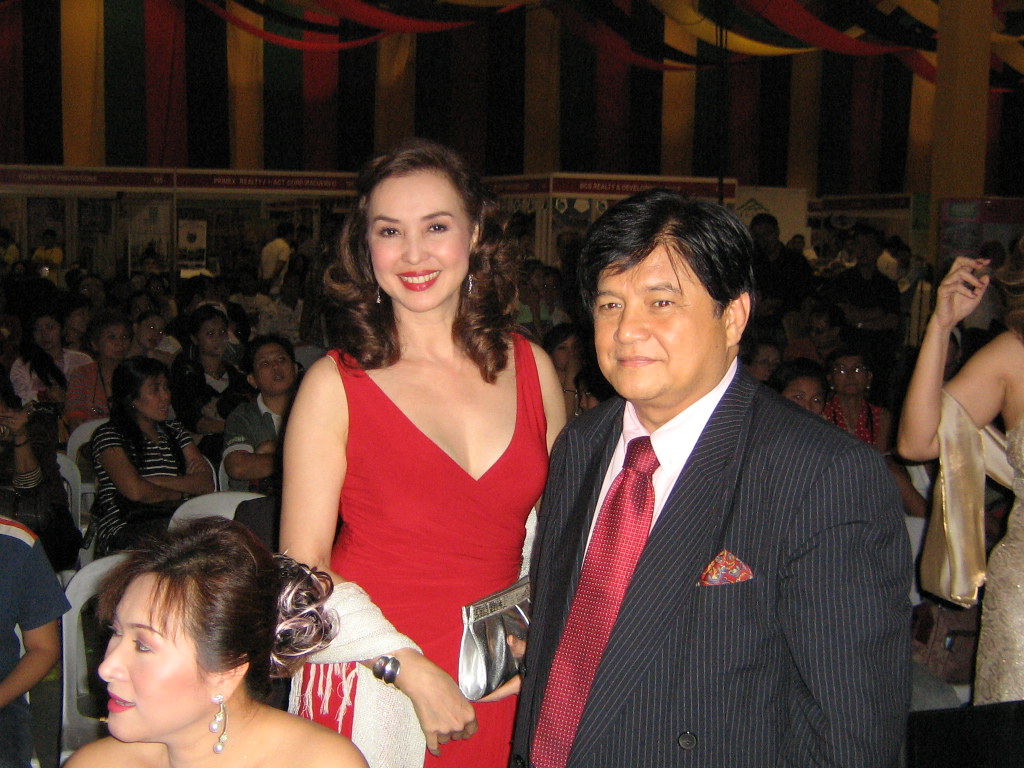 PHIL. REAL ESTATE FESTIVAL 2007 Arrival of Ms. Cory Quirin… Flickr