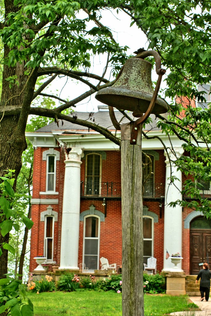 Ravenswood 29 Front of home with bell. This is an old fami… Flickr