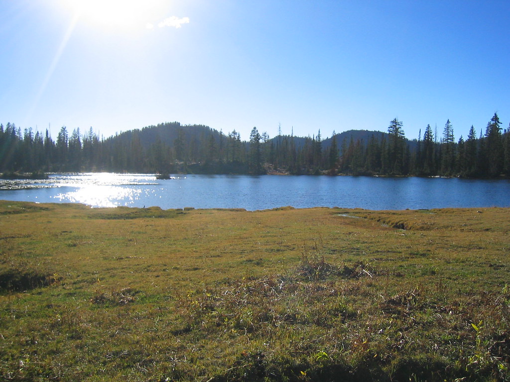 North Erickson Lake.jpg hikerkidd Flickr