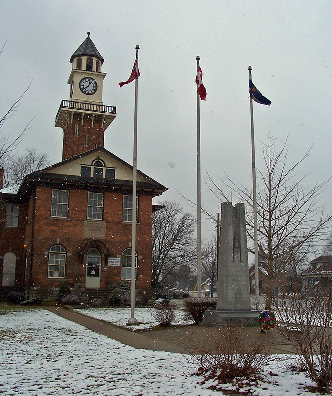 Thamesville Ontario Cenotaph Flickr