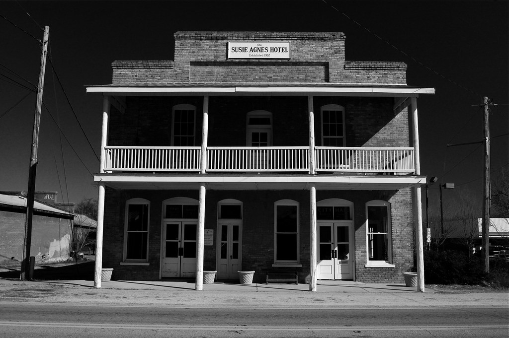City Hall Bostwick, GA County). Copyright 2008 D. … Flickr