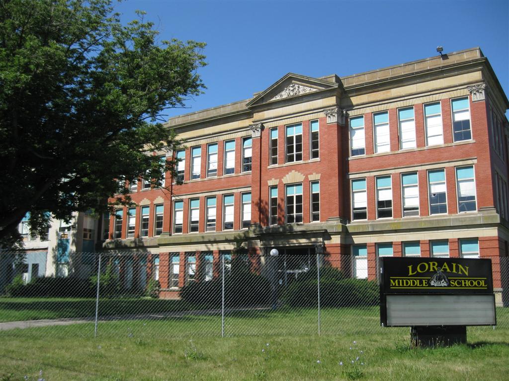 070909 Lorain High School 2Lorain, Ohio (24) Aaron Turner Flickr