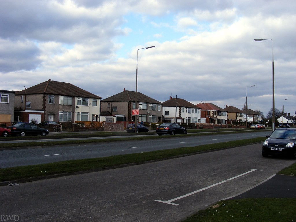 Hillfoot Avenue, Hunts Cross a photo on Flickriver