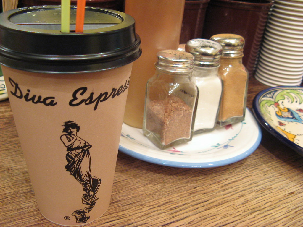 Diva Espresso Wallingford, Seattle. [Hazelnut latte]. Elena Flickr