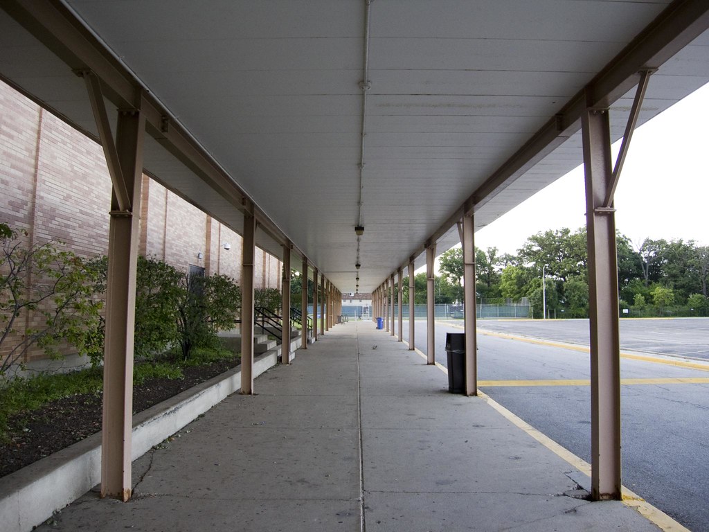 Maine East High School Maine Township High School East Flickr